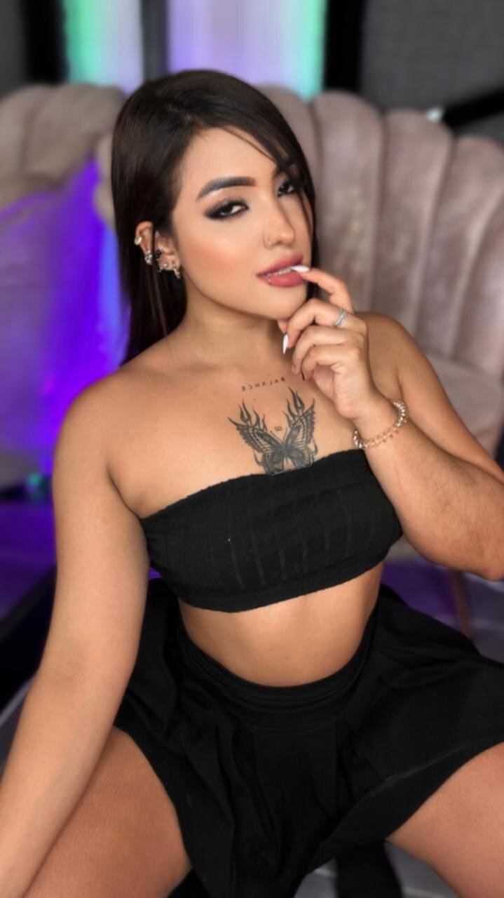 Veronicaa_Rosse_