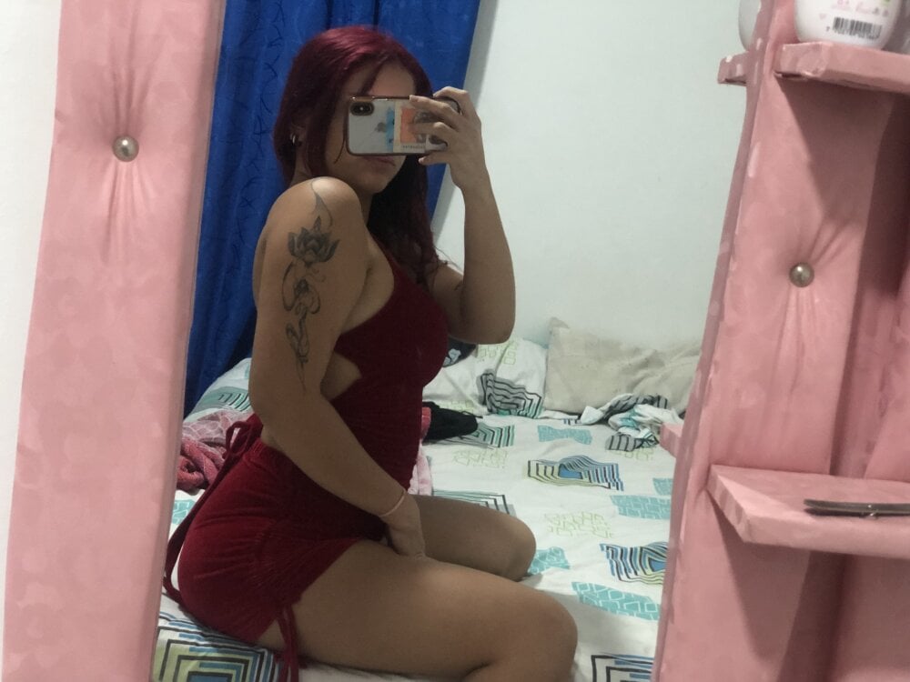 watchgirlcam.com amber_clark1 livesex profile in somewhere-in-the-heaven cams