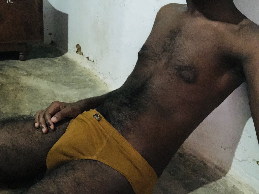 akashshan-19 from stripchat