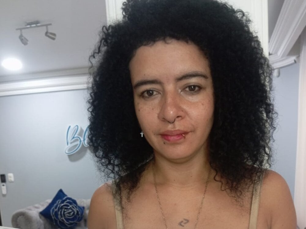 morgana_colens webcam profile - Malawian