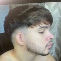 bryan_master77's webcam live show