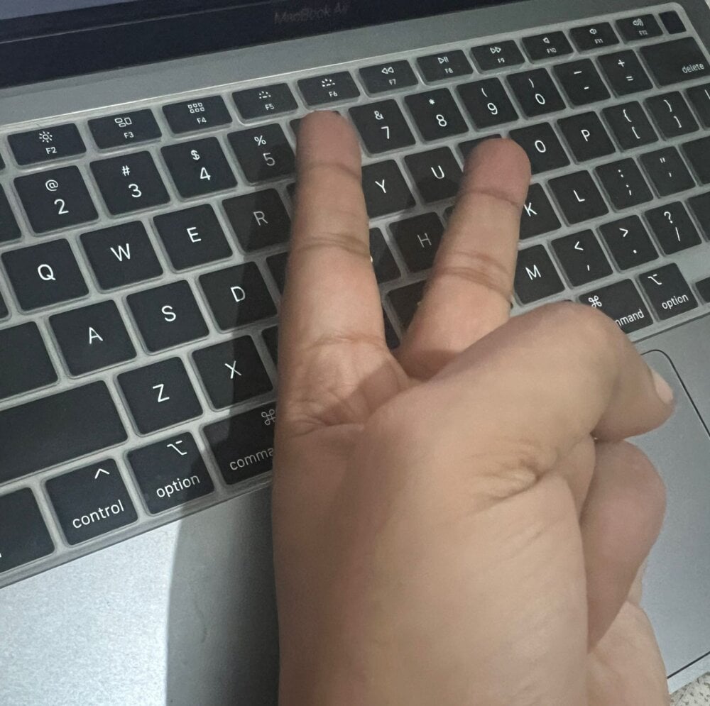 HOT_SXY_GIRL--'s most recent online preview