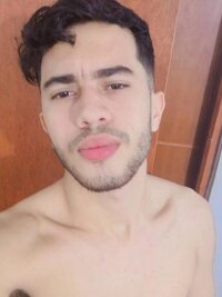dani_paredes' Offline Chat Room