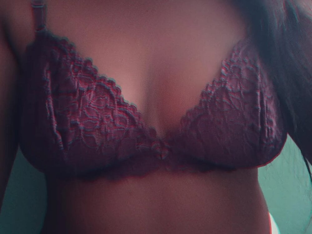 kushi25_bangalore live cam model at StripChat
