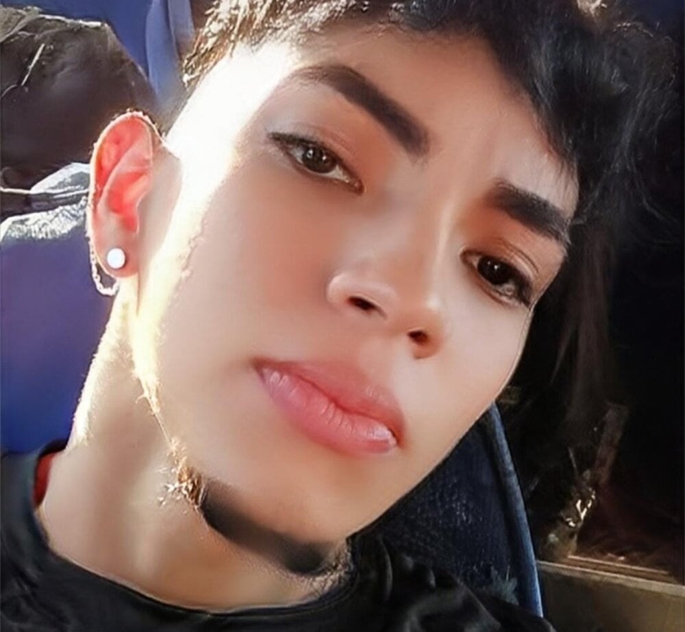 Hilary_deluxxx profile