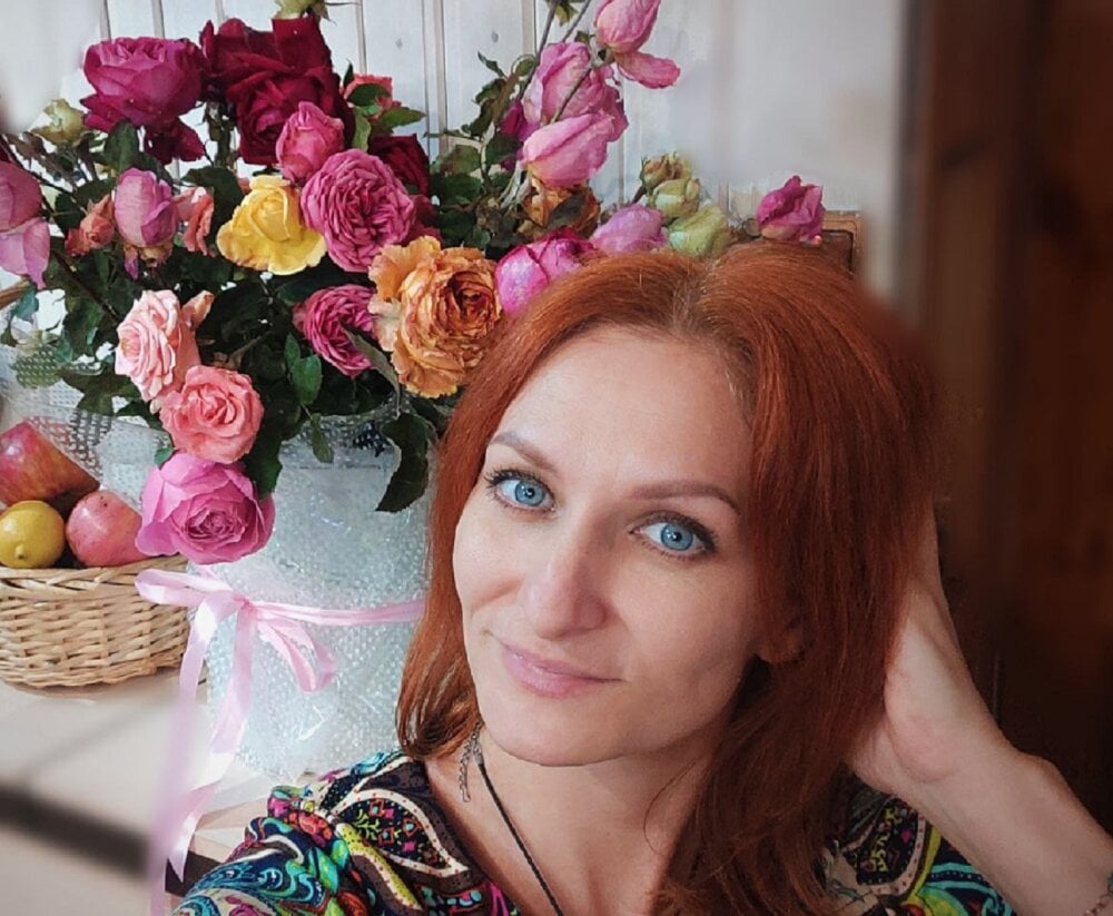 amateursex-livecam.com dianatorrens livesex profile in red-hair cams