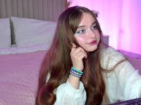 LiyaRavenswood Webcam Model Profile