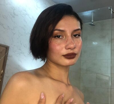 akasa_mww_b from stripchat
