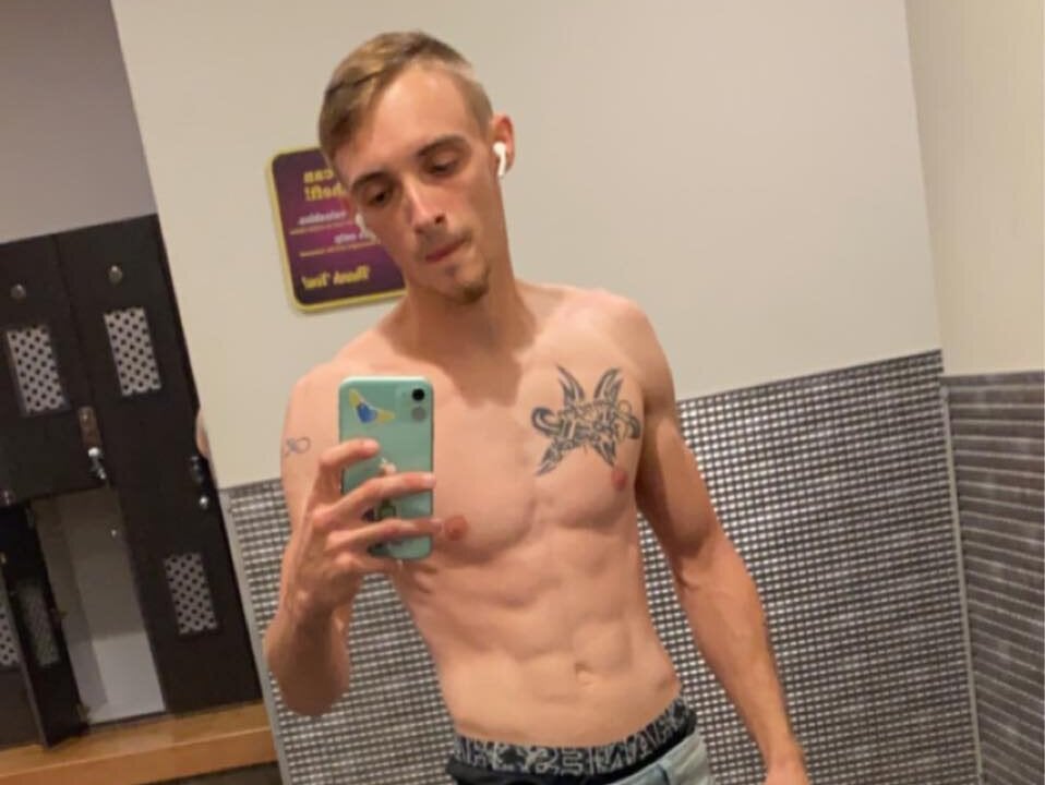 Ilovepussy1911's Offline XXX Chat