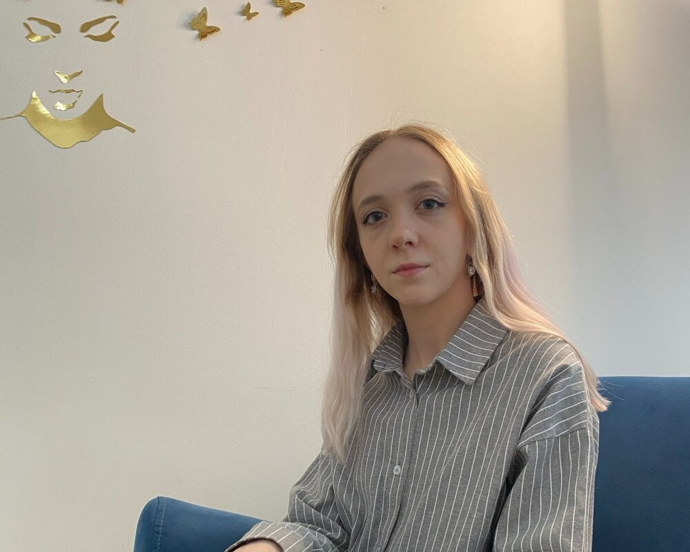 onaircams.com maricelacarolla livesex profile in thin cams