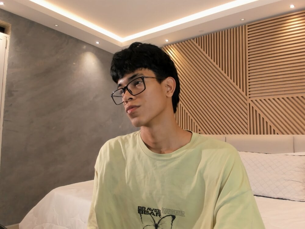 jakelux_long profile