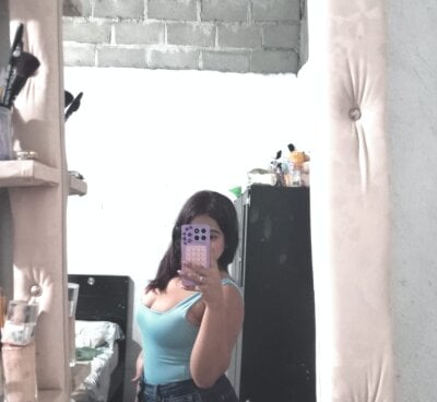 liliana_pink Gallery Image 1