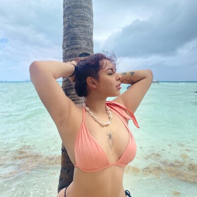 charlotterowe stripchat