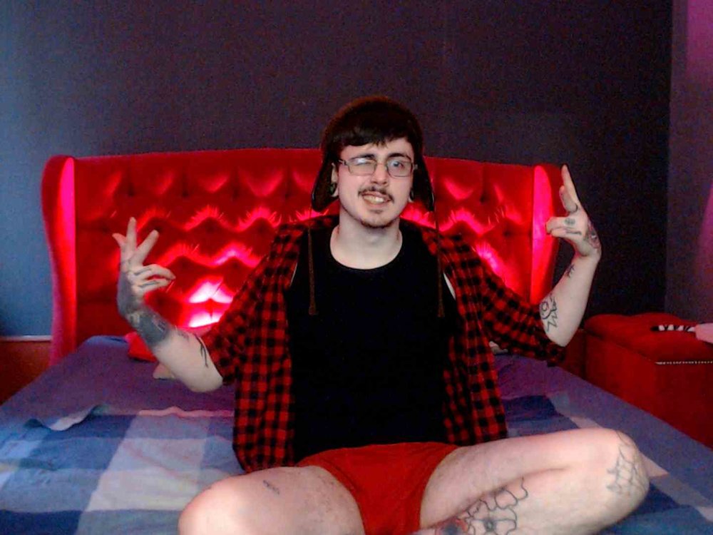 Mike_splite主播：免费直播性爱表演和聊天 | Stripchat