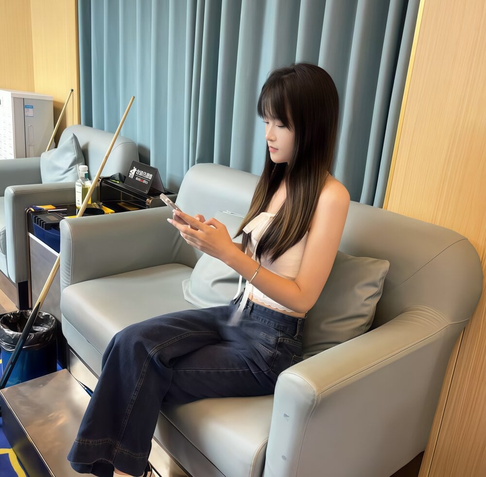 xiaoqing61 from stripchat