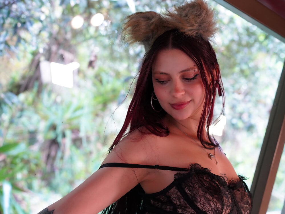 stripchat alanagarcia19 webcam profile pic via sexlivecamsites.com