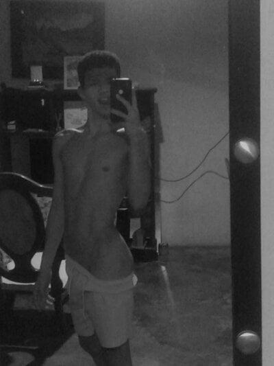 Dyllan_femboy Male Anal Chat Cam