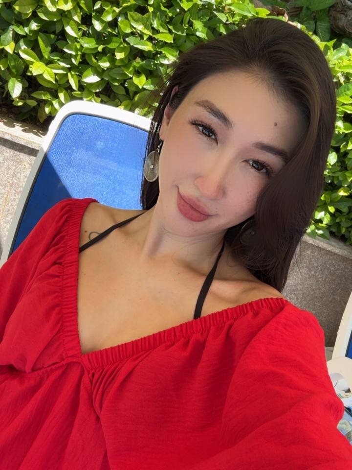 MeloYumi profile