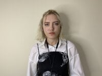 LaylaSmith's Offline Chat Room