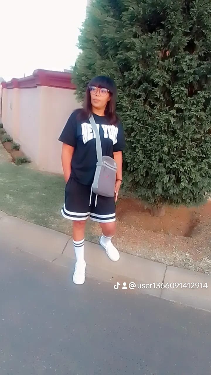 SexyNaomi2107
