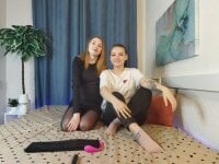 SimonaSally's Offline Chat Room