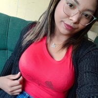 VanessaLithe's Offline Chat Room