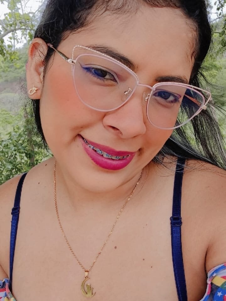 CATTALINAHOT's Offline XXX Chat