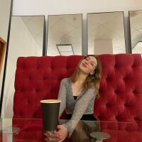 Alison_bb's Offline Chat Room