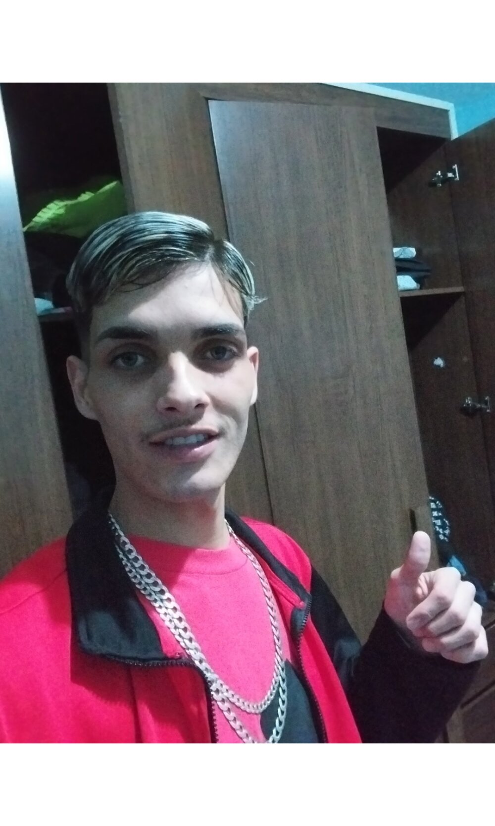 bebelo022's Offline XXX Chat