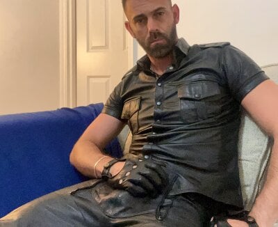 Alphaadonis Male Footjob Chat Webcam