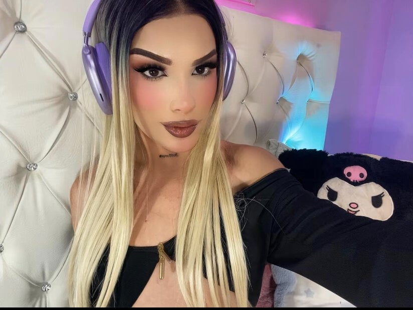cattleya_white_ll from stripchat