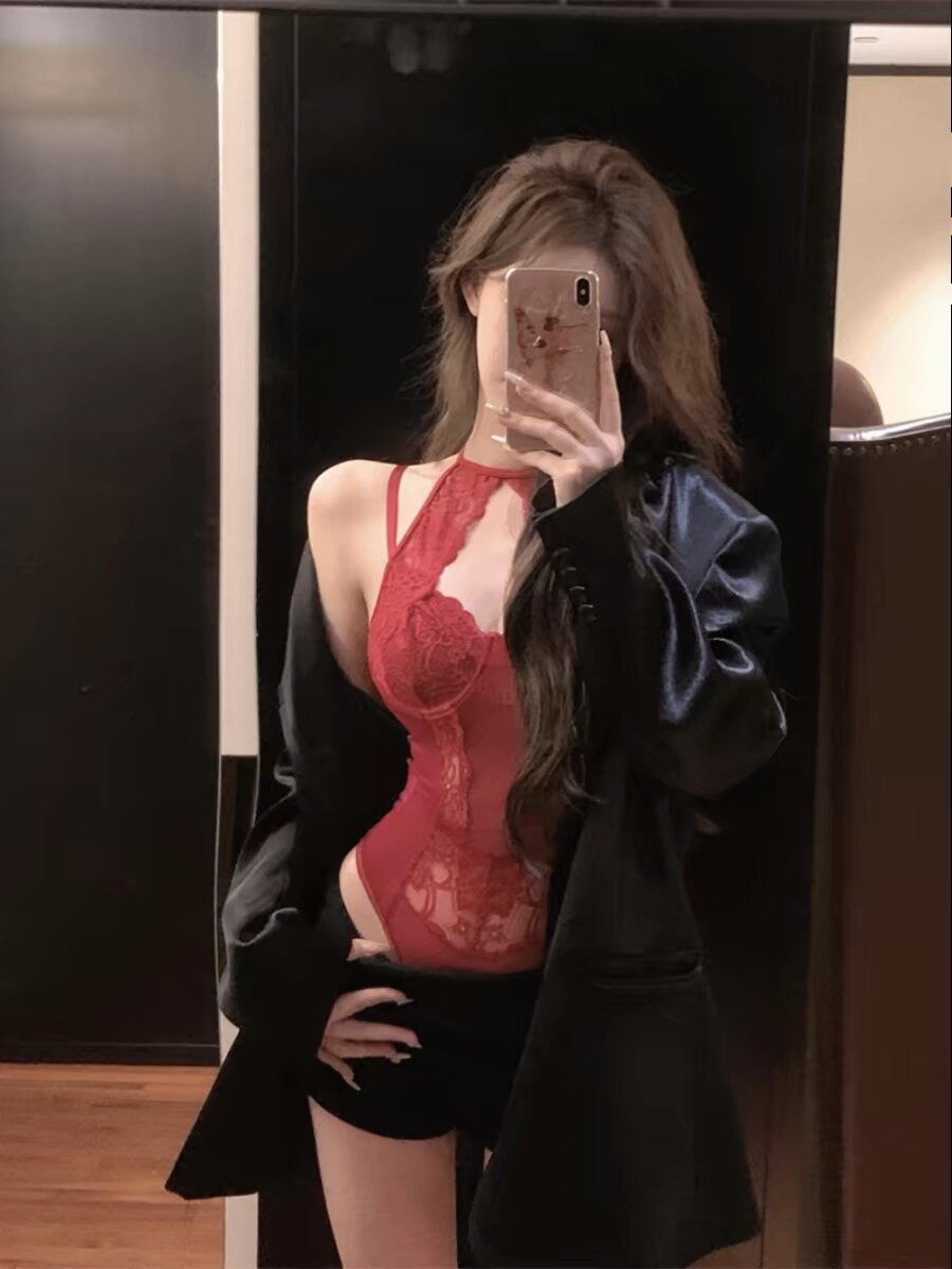 NicoleDevin