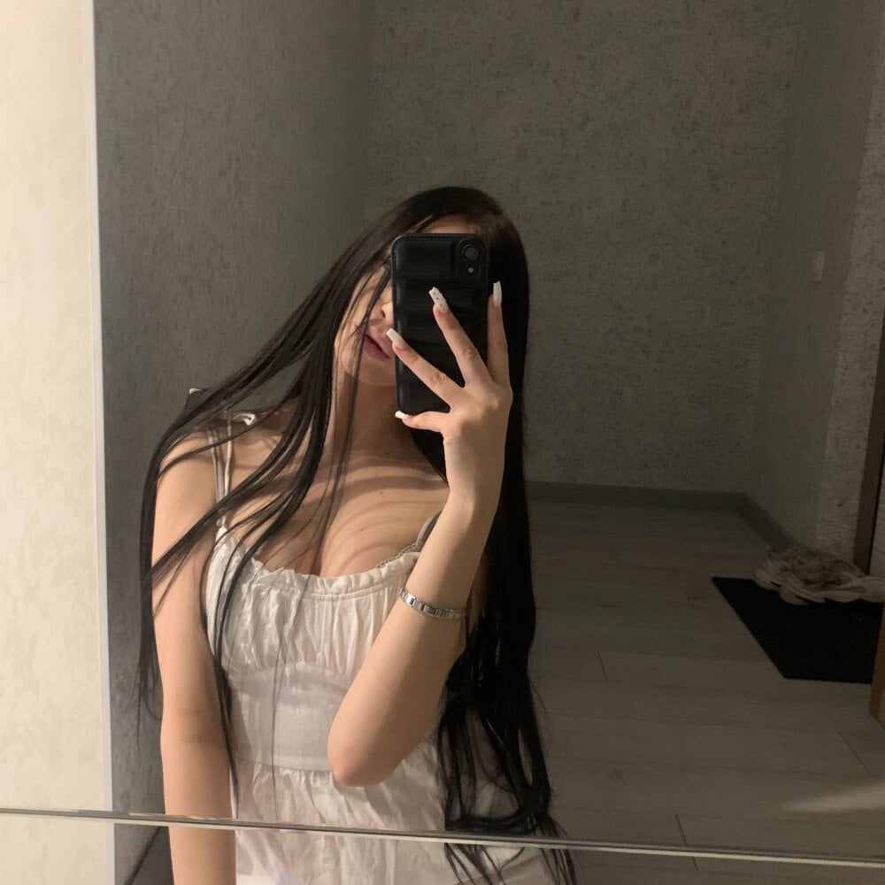 Chat XXX offline de Kamilla_Cash