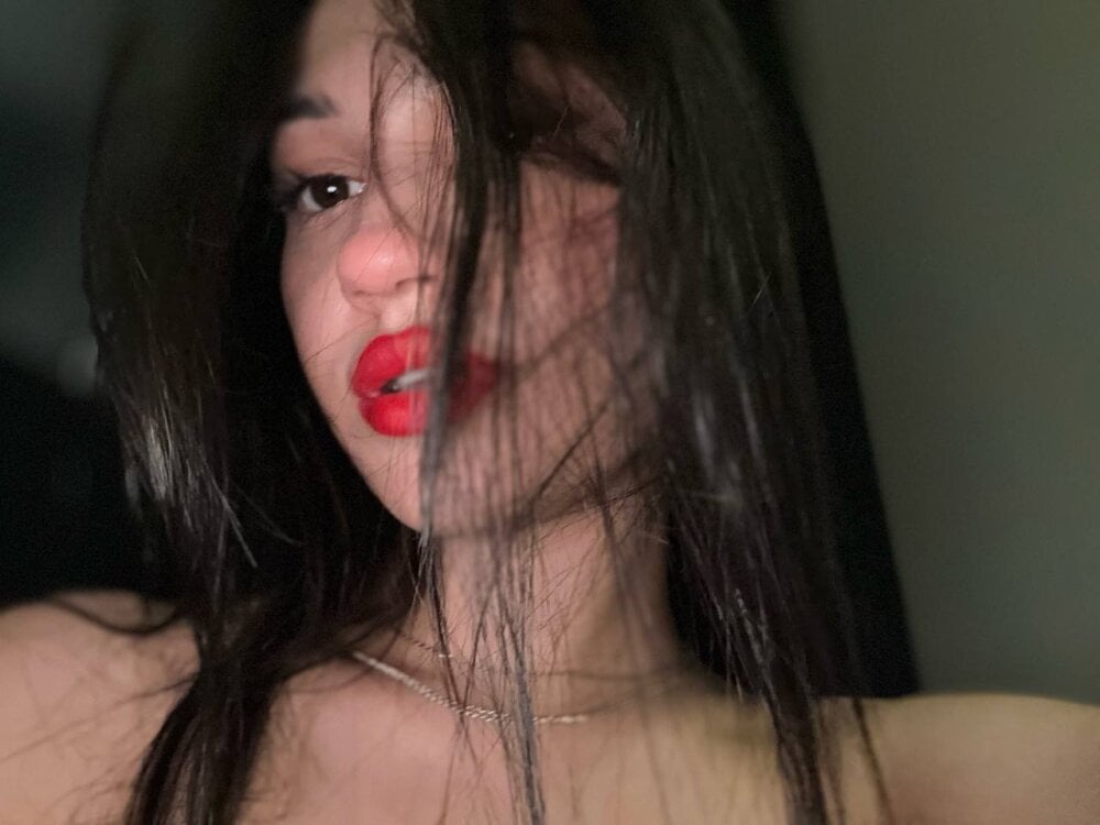 newporncams.com sally_parkss livesex profile in 2-km-away-from-your-house cams