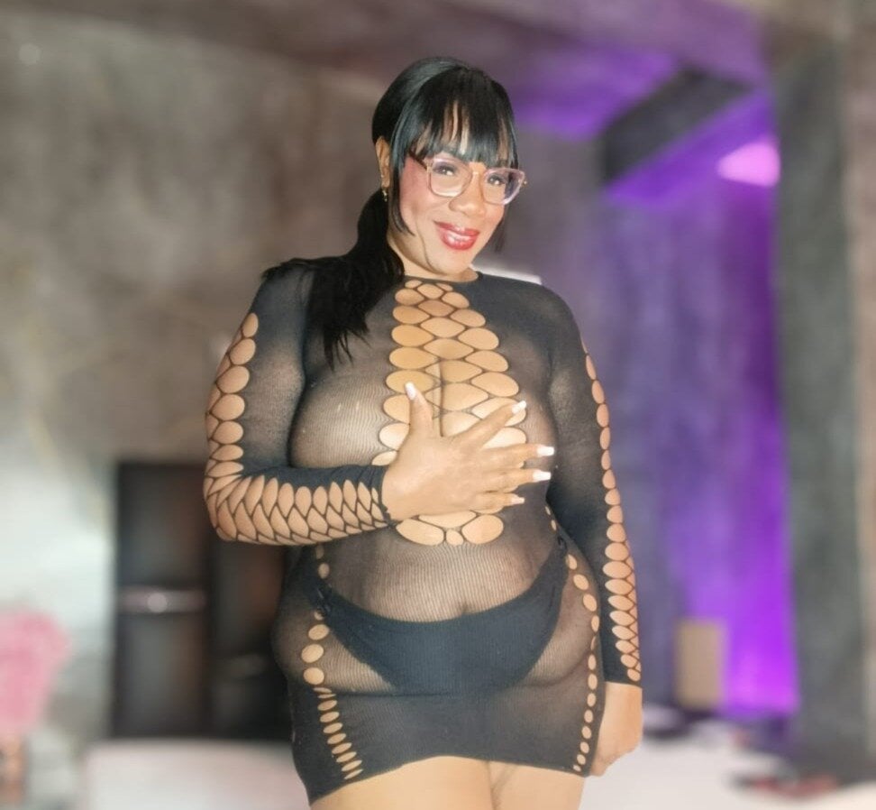 AranzalatinBlaks1's Offline XXX Chat