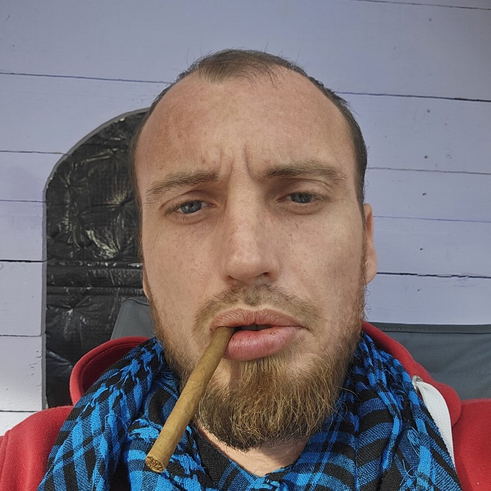 laso6bretonne from stripchat