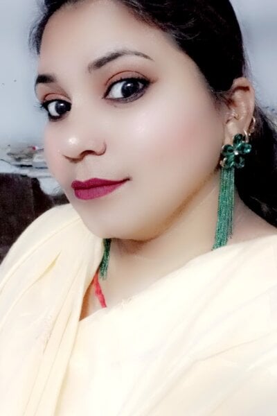 Profile and Statistics for MOM-SUN-COUPLE on StripChat