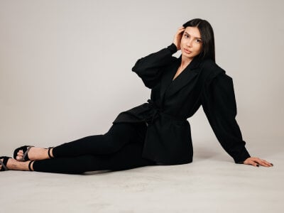 BellaMell on StripChat