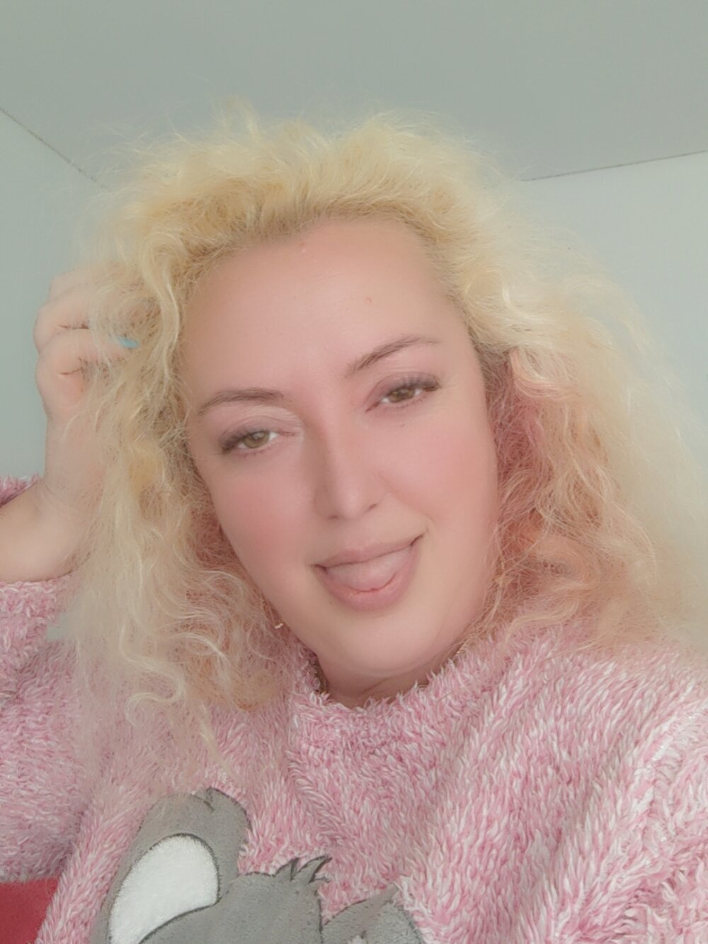 Curvy-Milf-Kitty's Offline XXX Chat