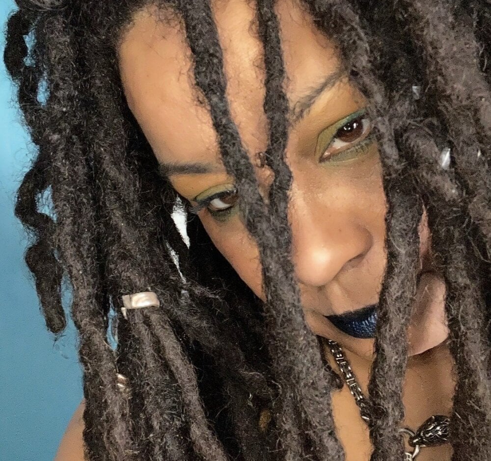 the_naked_oracle from stripchat