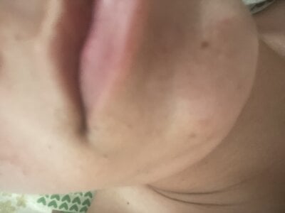 teubrinquedinho Live Cam and Statistics on UnifiedCams