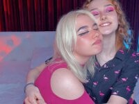 rosesiris' Offline Chat Room