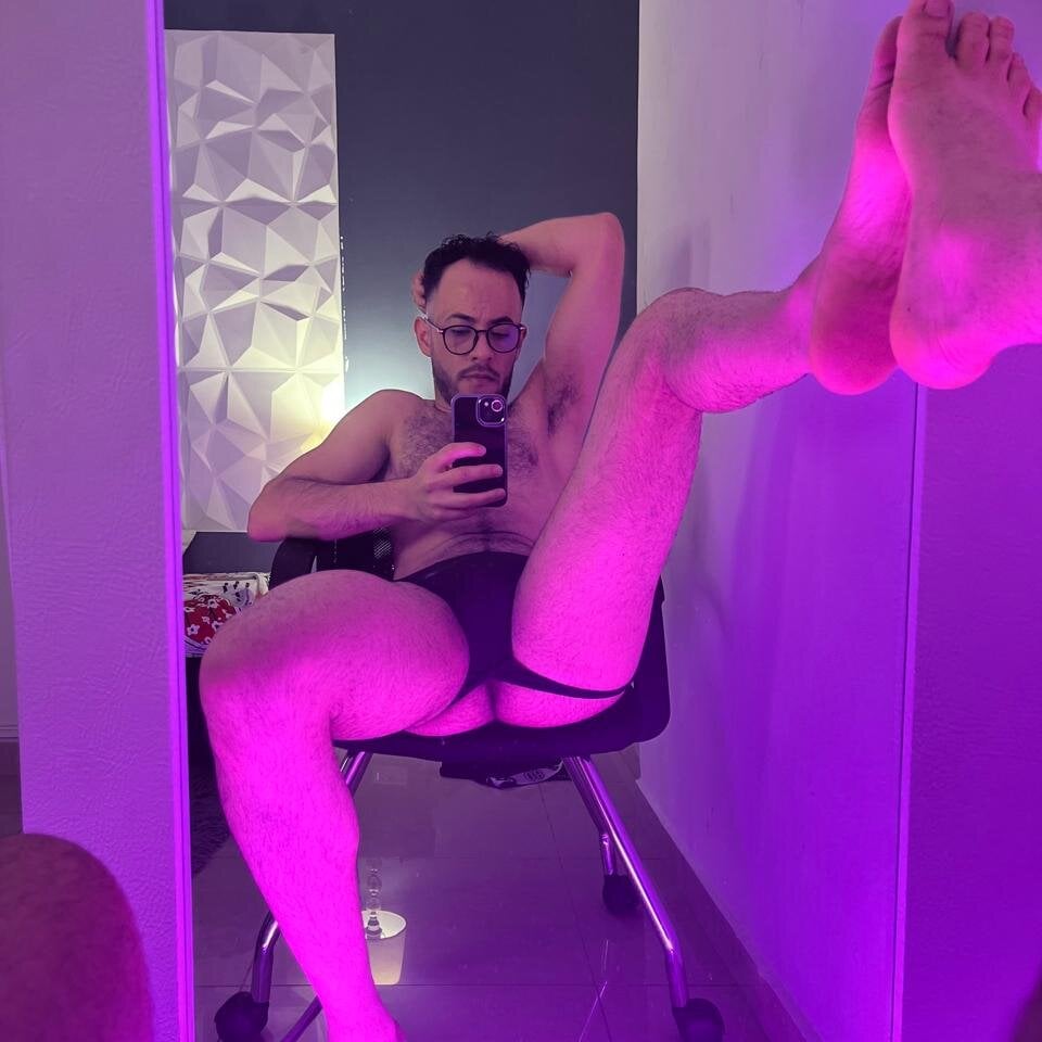 Oliver_Takeshi's Offline Chat Room