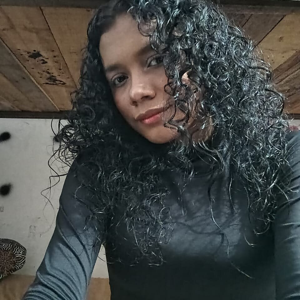 sara_petite_