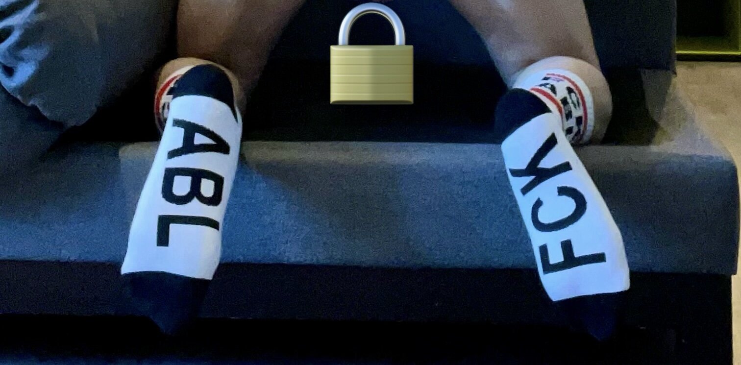 locked_guy_de