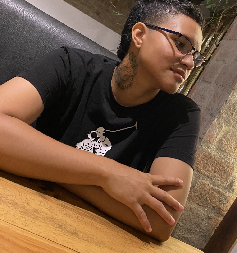 IM_FERCHO 🦇 free sex webcam