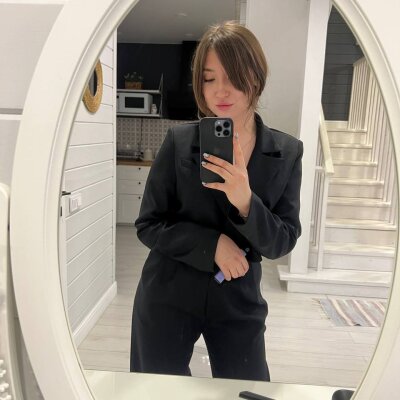 MargrettAhner Live Cam on StripChat