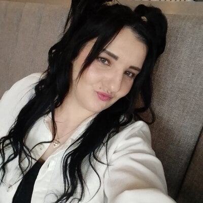ShySkyeX Female Doggystyle Nude Cam