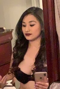 Asshley188's Offline Chat Room