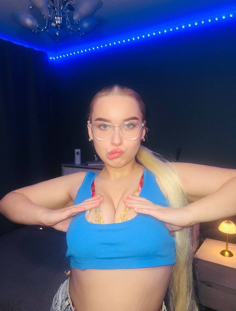 gogo_riley